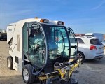 Image #1 of 2008 Nilfilsk Advance RS-1300 Compact Outdoor Sweeper